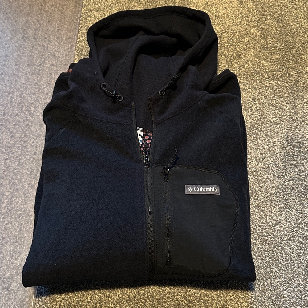 Columbia Men's Navy Performance Jacket